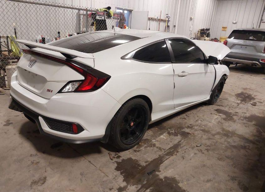 Photo 4 of 2017 Honda Civic SI (VIN 2HGFC3A5XHH754349)