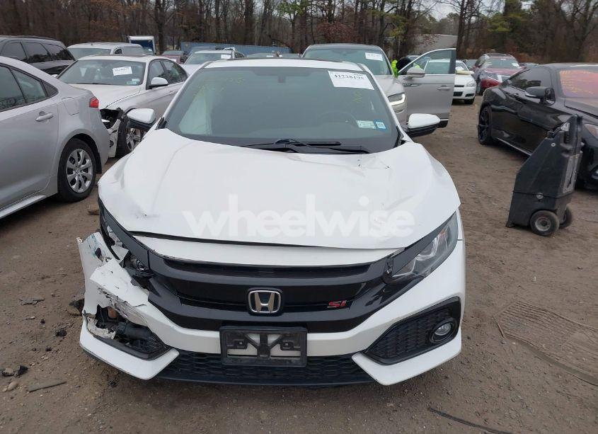 Photo 12 of 2018 Honda Civic SI (VIN 2HGFC3A5XJH756558)