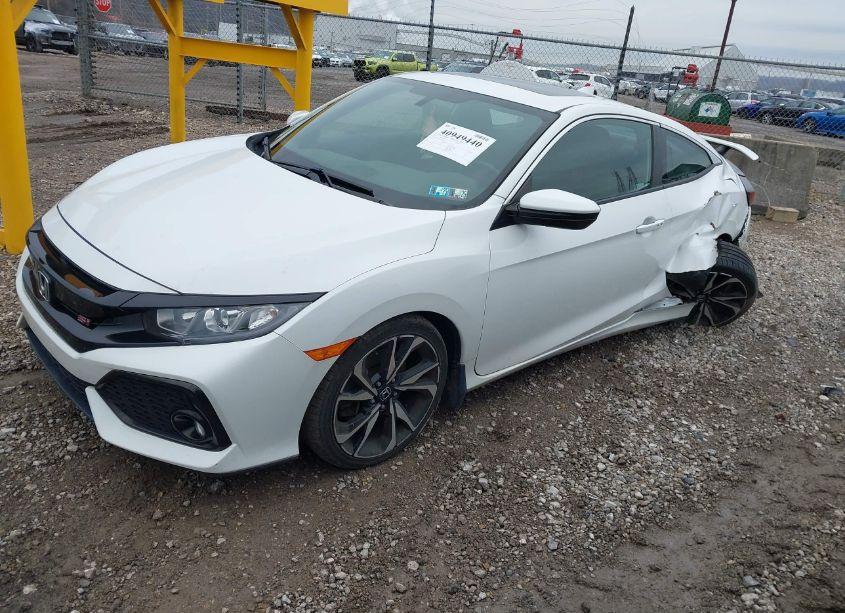 Photo 2 of 2019 Honda Civic SI (VIN 2HGFC3A5XKH752804)