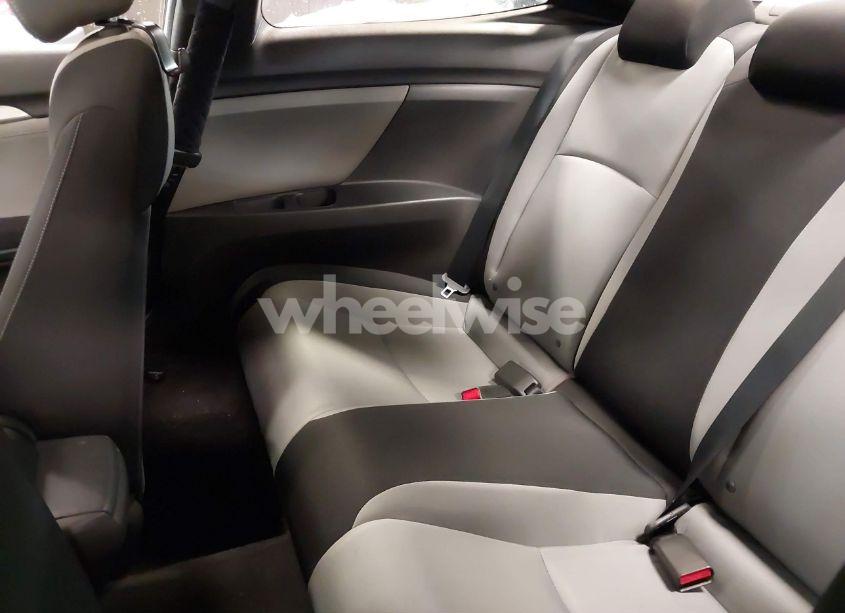 Photo 8 of 2016 Honda Civic EX-T (VIN 2HGFC3B30GH350536)
