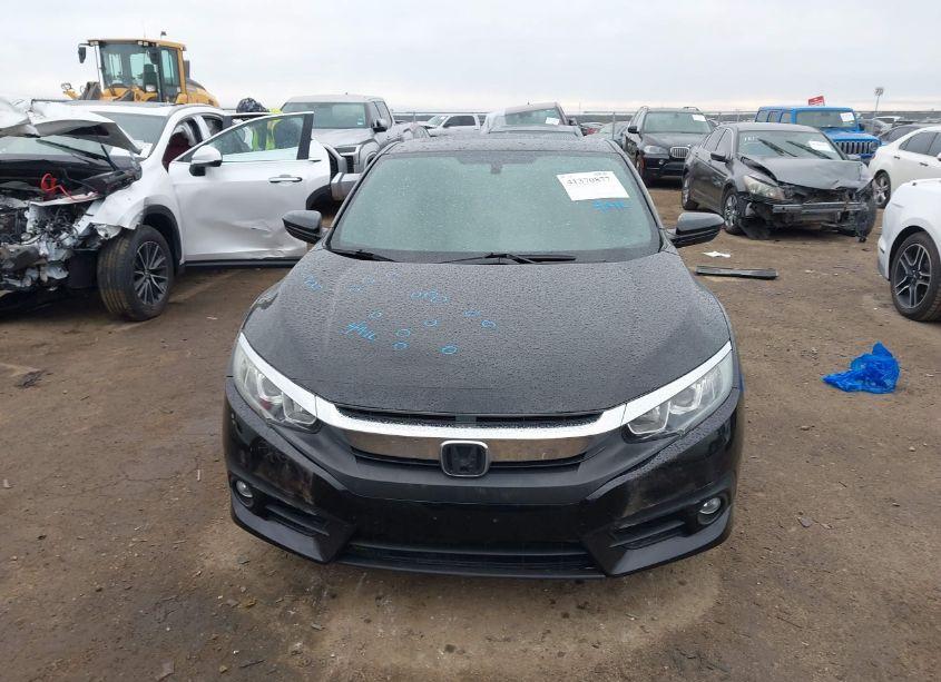 Photo 12 of 2018 Honda Civic EX-T (VIN 2HGFC3B30JH352696)