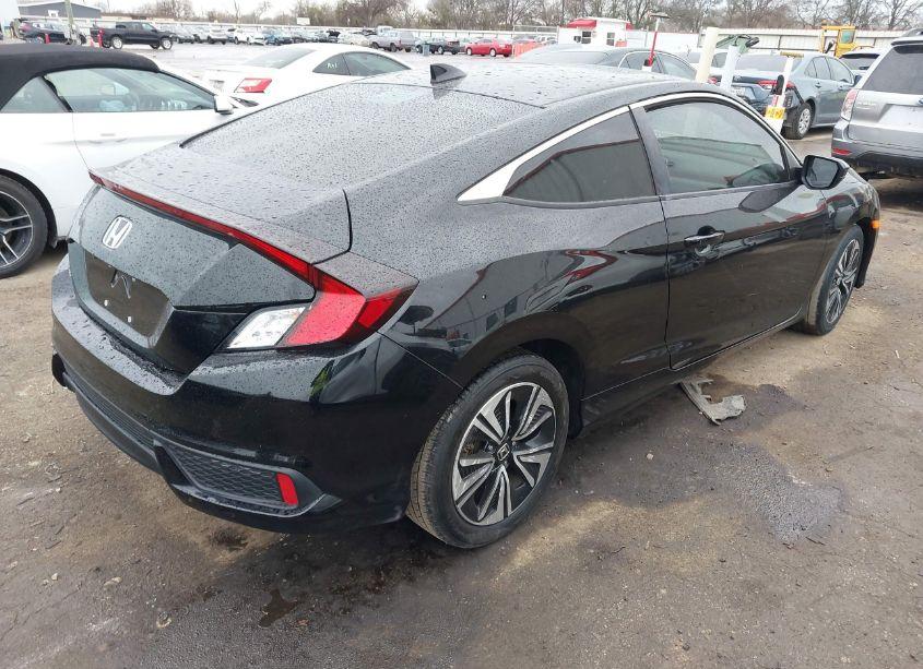 Photo 4 of 2018 Honda Civic EX-T (VIN 2HGFC3B30JH352696)