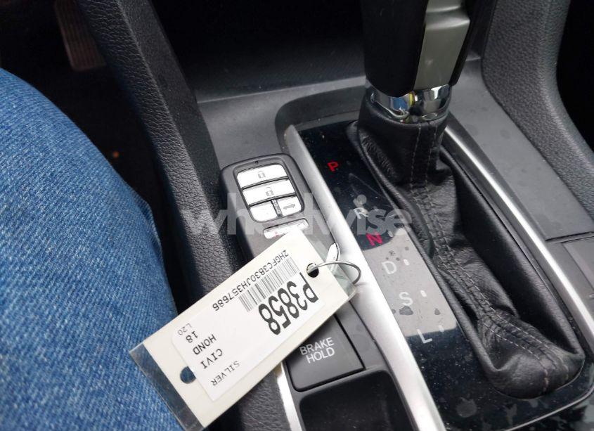 Photo 11 of 2018 Honda Civic EX-T (VIN 2HGFC3B30JH357686)