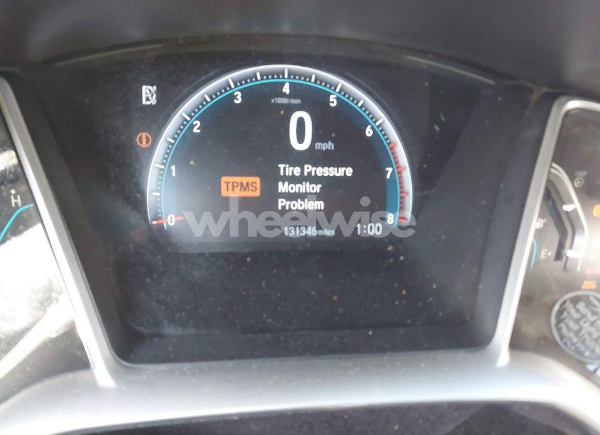 Photo 7 of 2018 Honda Civic EX-T (VIN 2HGFC3B31JH353873)