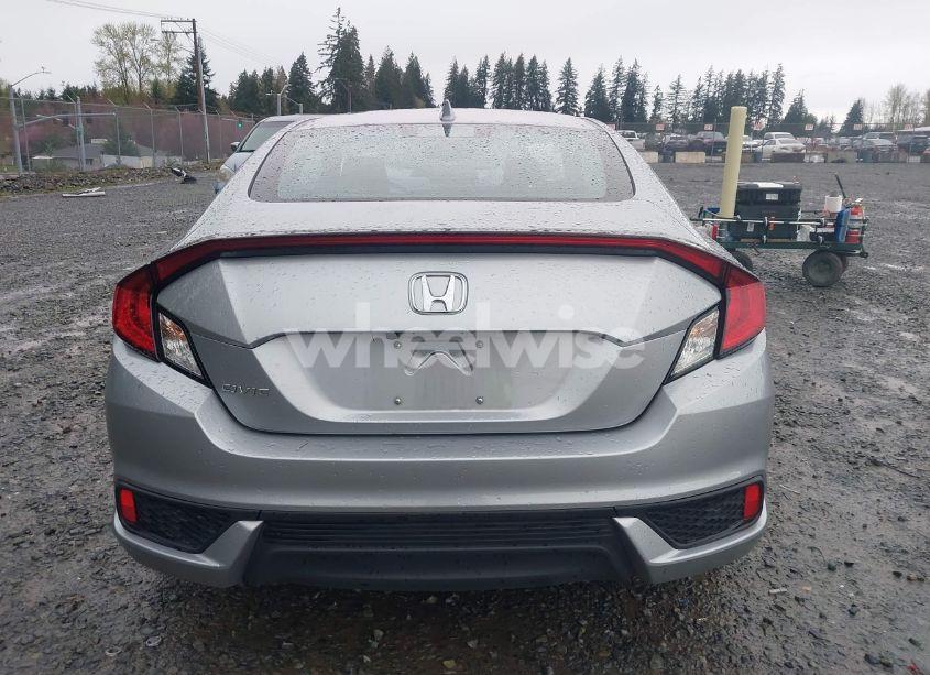 Photo 16 of 2019 Honda Civic EX (VIN 2HGFC3B32KH353141)