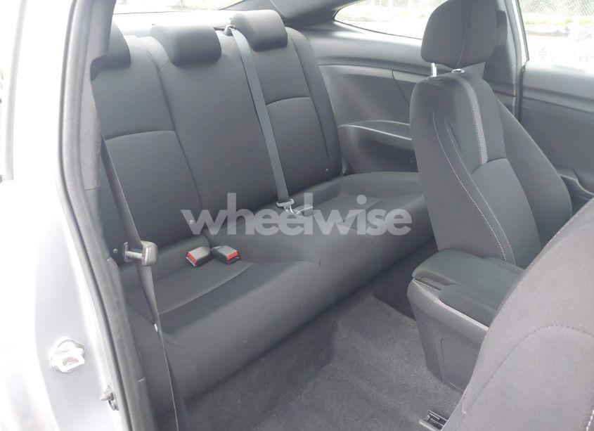 Photo 8 of 2019 Honda Civic EX (VIN 2HGFC3B32KH353141)