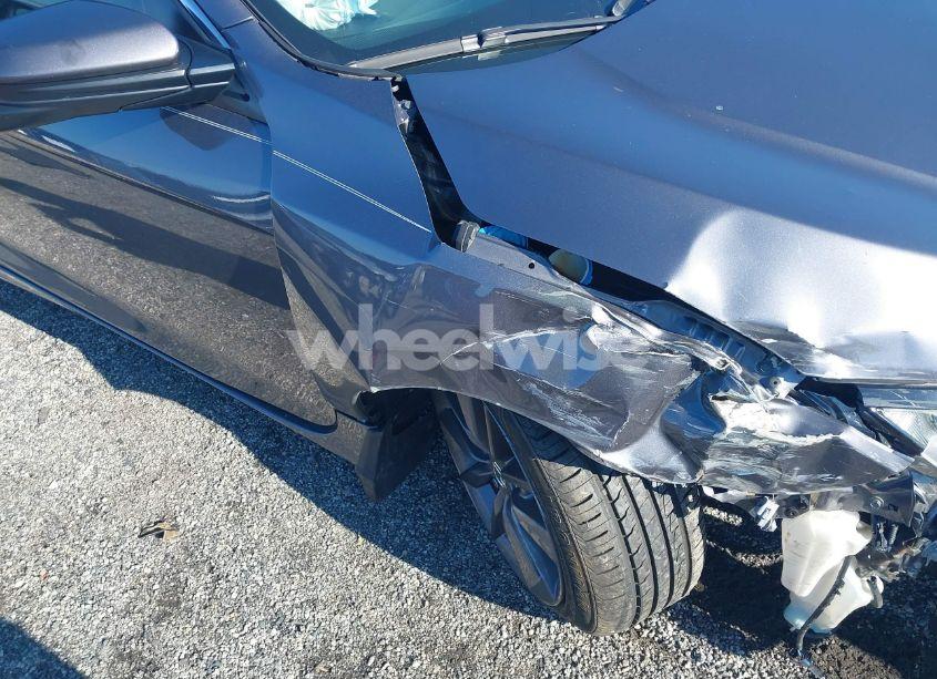 Photo 6 of 2019 Honda Civic EX (VIN 2HGFC3B32KH354662)