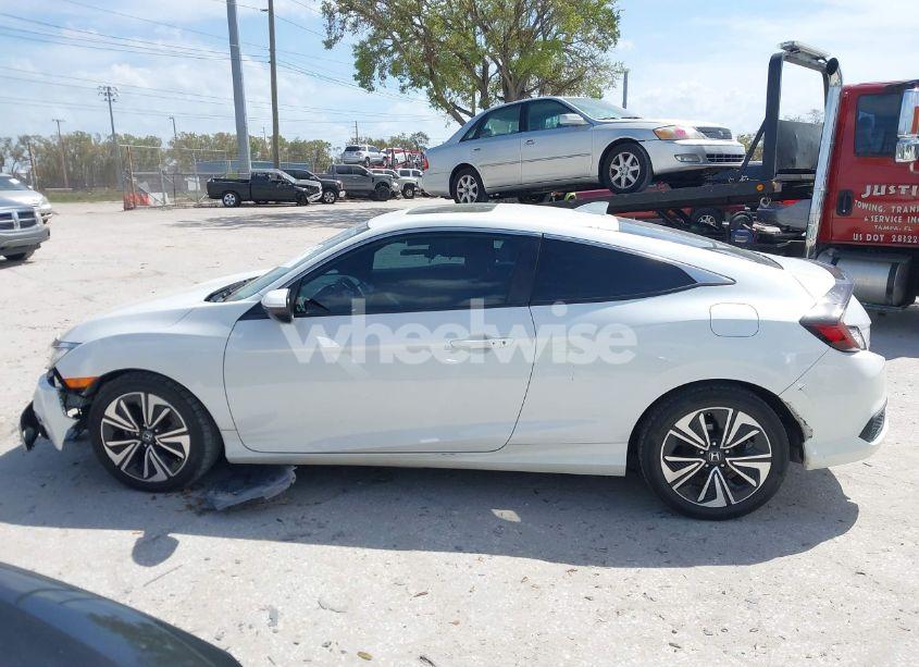 Photo 14 of 2018 Honda Civic EX-T (VIN 2HGFC3B34JH355343)