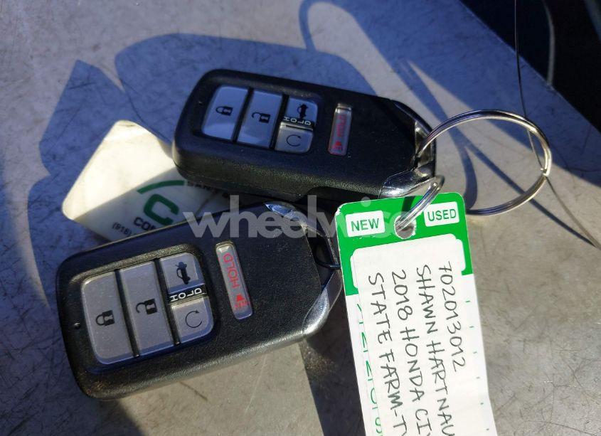 Photo 11 of 2018 Honda Civic EX-T (VIN 2HGFC3B34JH355813)