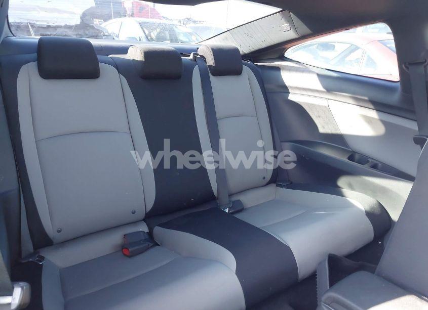 Photo 8 of 2018 Honda Civic EX-T (VIN 2HGFC3B34JH355813)