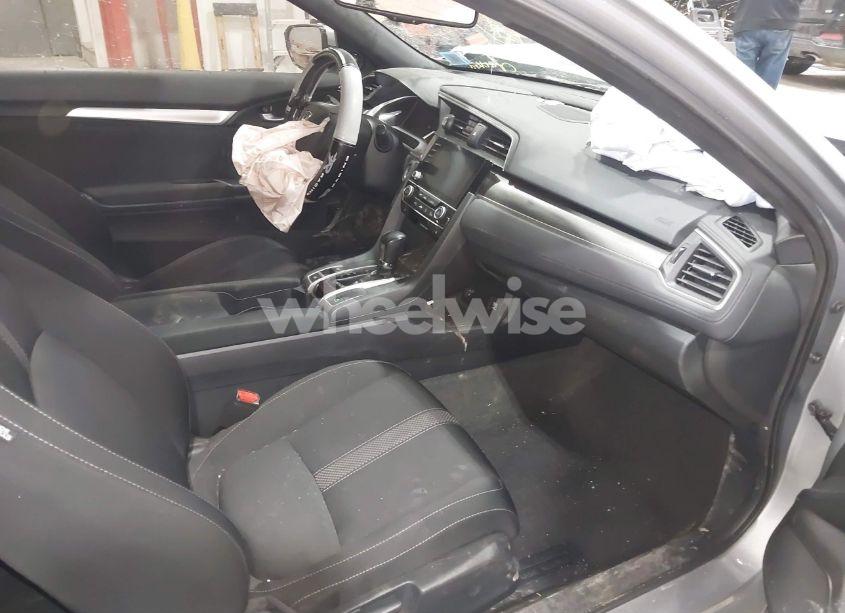 Photo 5 of 2019 Honda Civic EX (VIN 2HGFC3B34KH357434)