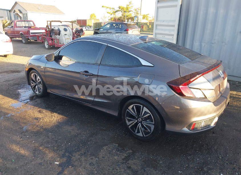 Photo 3 of 2017 Honda Civic EX-T (VIN 2HGFC3B35HH360562)
