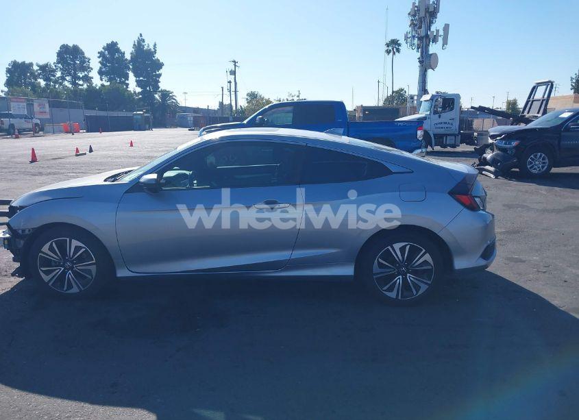 Photo 14 of 2018 Honda Civic EX-T (VIN 2HGFC3B36JH353237)
