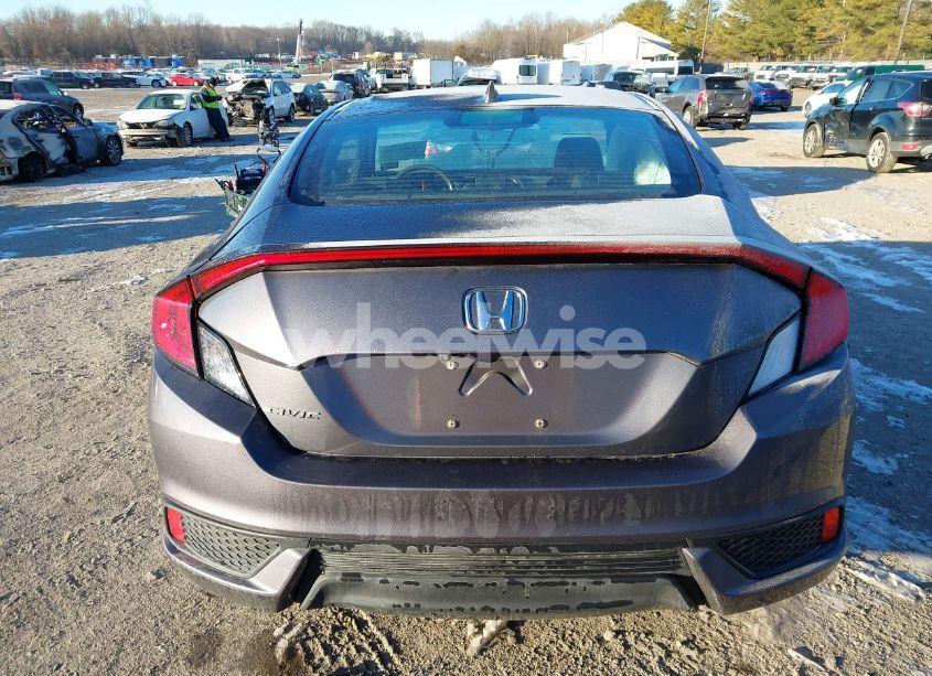Photo 16 of 2018 Honda Civic EX-T (VIN 2HGFC3B36JH355781)