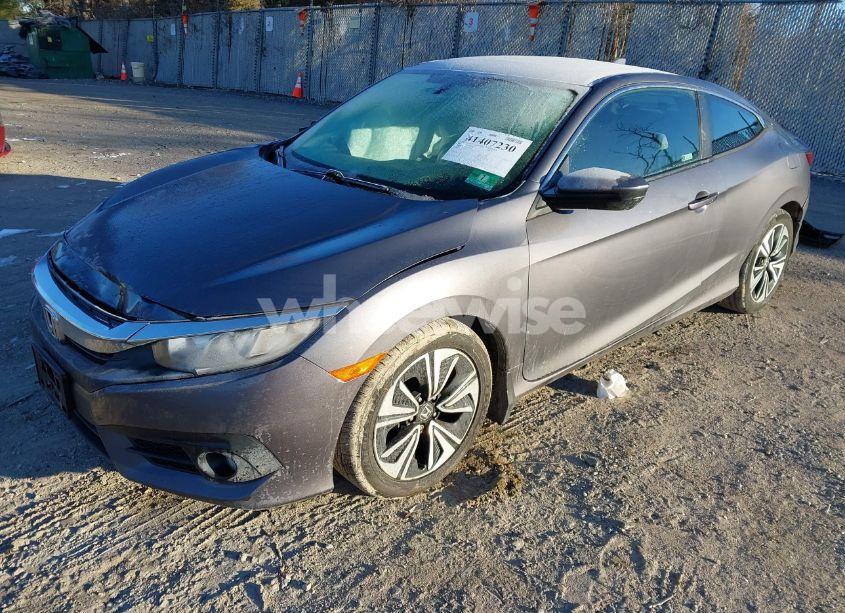 Photo 2 of 2018 Honda Civic EX-T (VIN 2HGFC3B36JH355781)