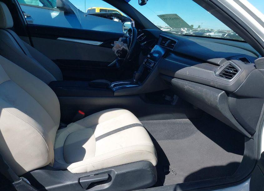 Photo 5 of 2019 Honda Civic EX (VIN 2HGFC3B37KH350610)