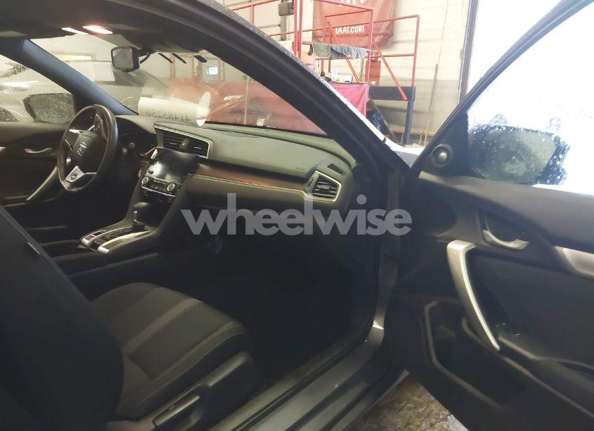 Photo 5 of 2019 Honda Civic EX (VIN 2HGFC3B37KH352051)