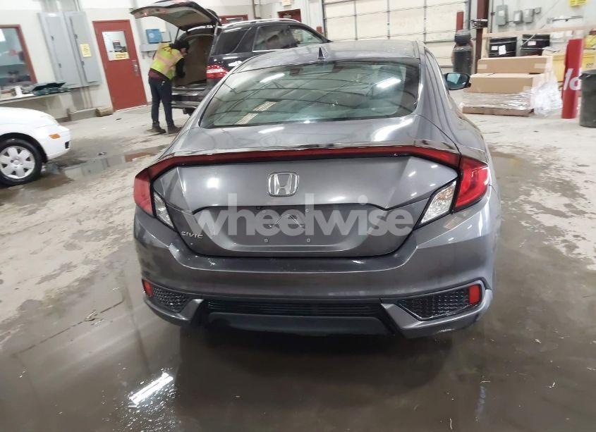 Photo 16 of 2019 Honda Civic EX (VIN 2HGFC3B38KH350258)