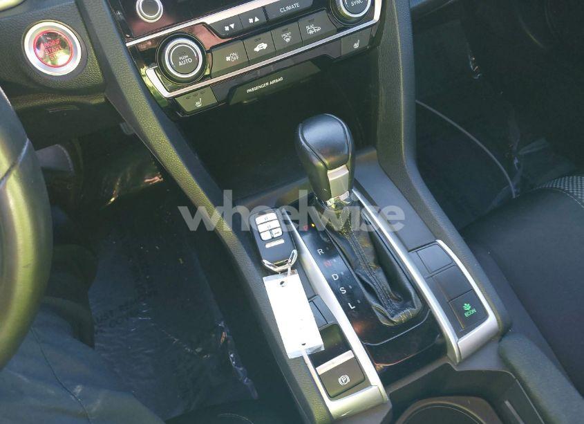 Photo 11 of 2019 Honda Civic EX (VIN 2HGFC3B38KH357484)