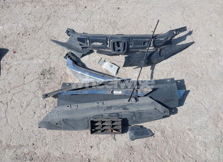 Photo 12 of 2018 Honda Civic EX-T (VIN 2HGFC3B39JH353247)