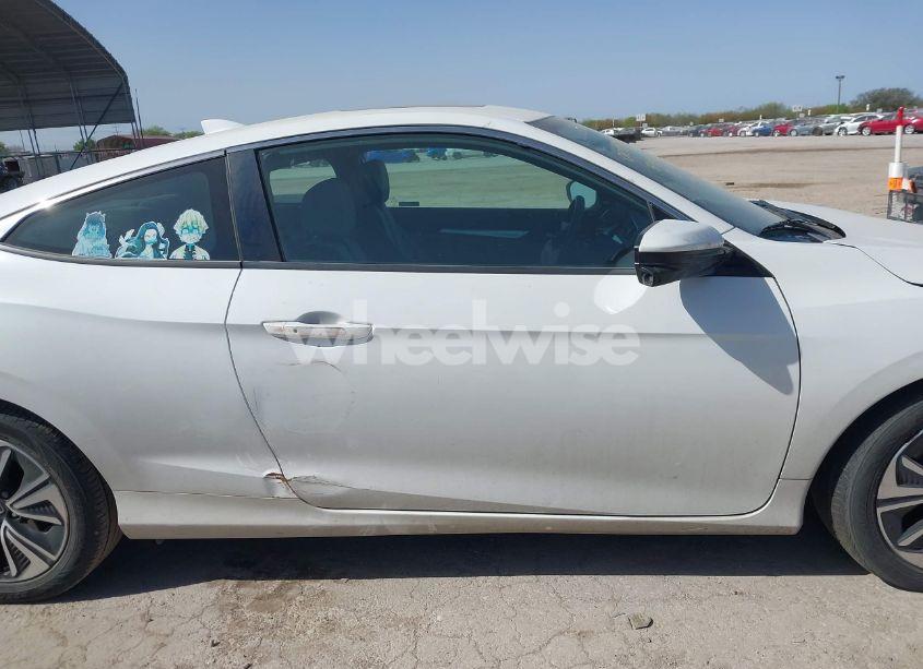 Photo 14 of 2018 Honda Civic EX-T (VIN 2HGFC3B39JH353247)