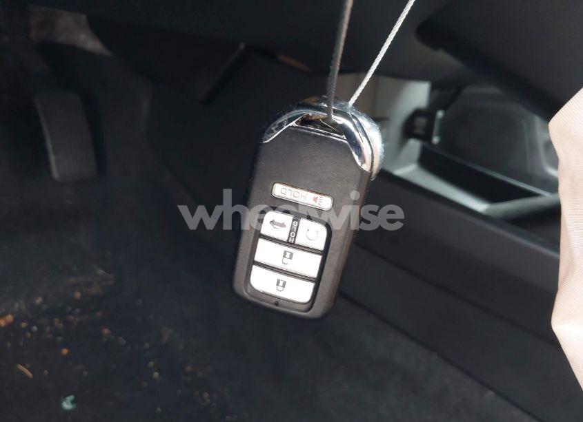 Photo 11 of 2018 Honda Civic EX-T (VIN 2HGFC3B39JH357802)