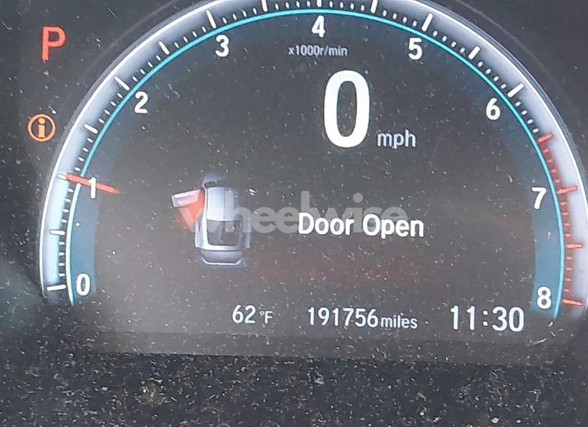 Photo 15 of 2018 Honda Civic EX-T (VIN 2HGFC3B39JH357802)