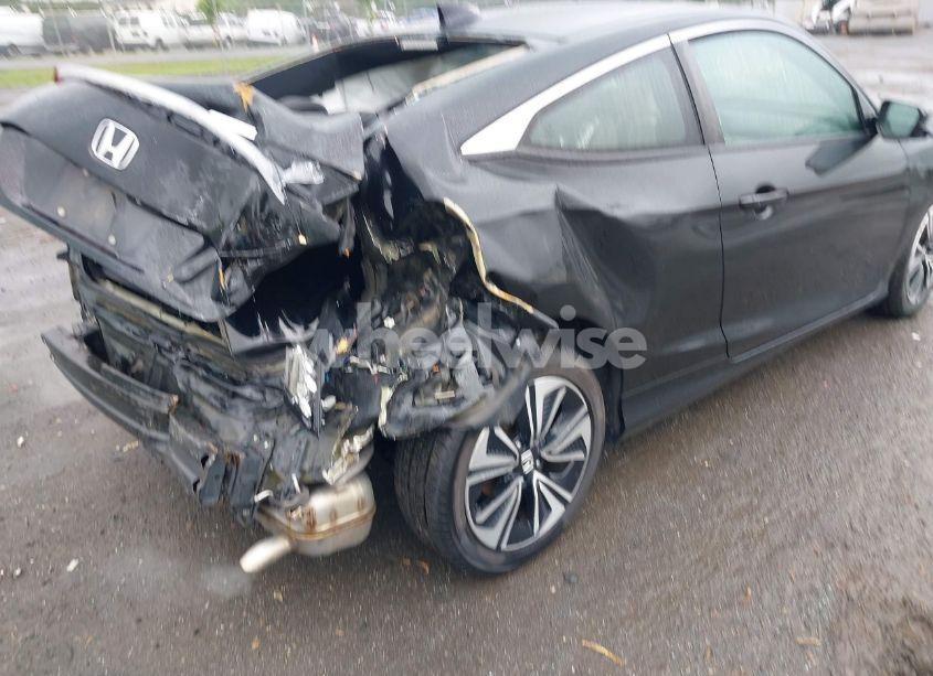 Photo 6 of 2018 Honda Civic EX-T (VIN 2HGFC3B39JH357802)