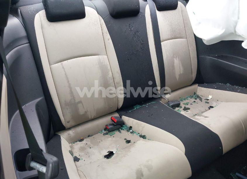 Photo 8 of 2018 Honda Civic EX-T (VIN 2HGFC3B39JH357802)