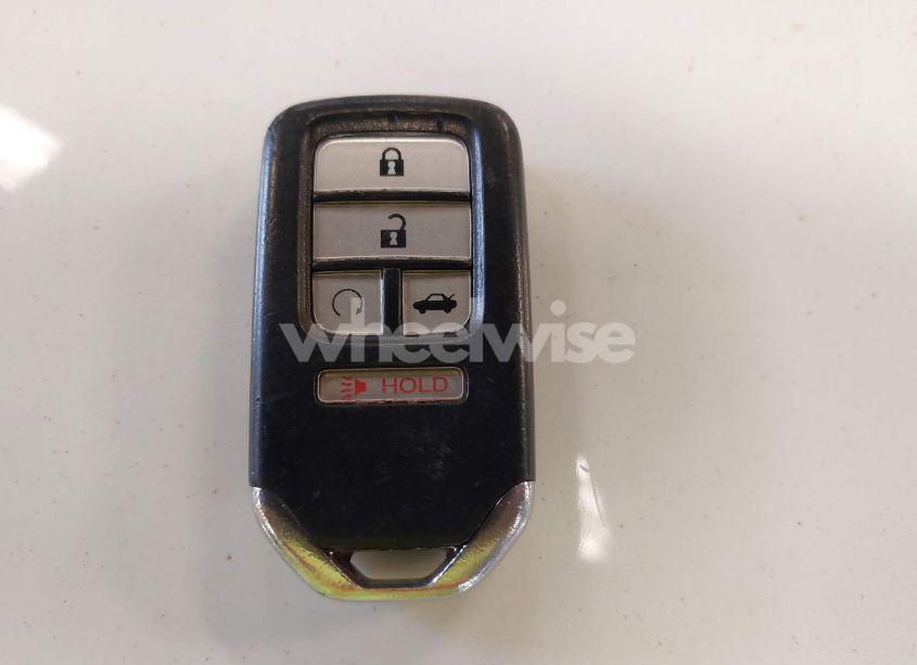 Photo 11 of 2016 Honda Civic EX-T (VIN 2HGFC3B3XGH351614)