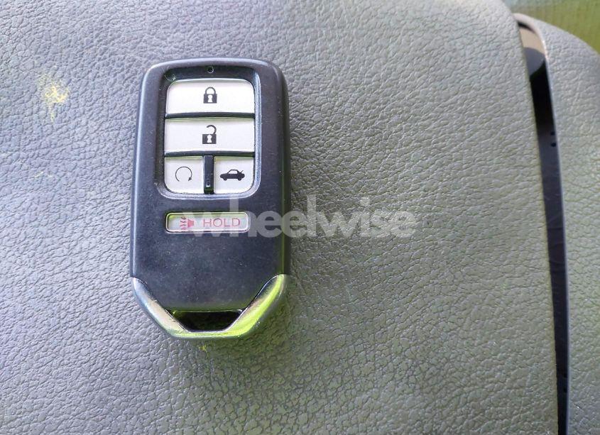Photo 11 of 2016 Honda Civic EX-T (VIN 2HGFC3B3XGH359843)