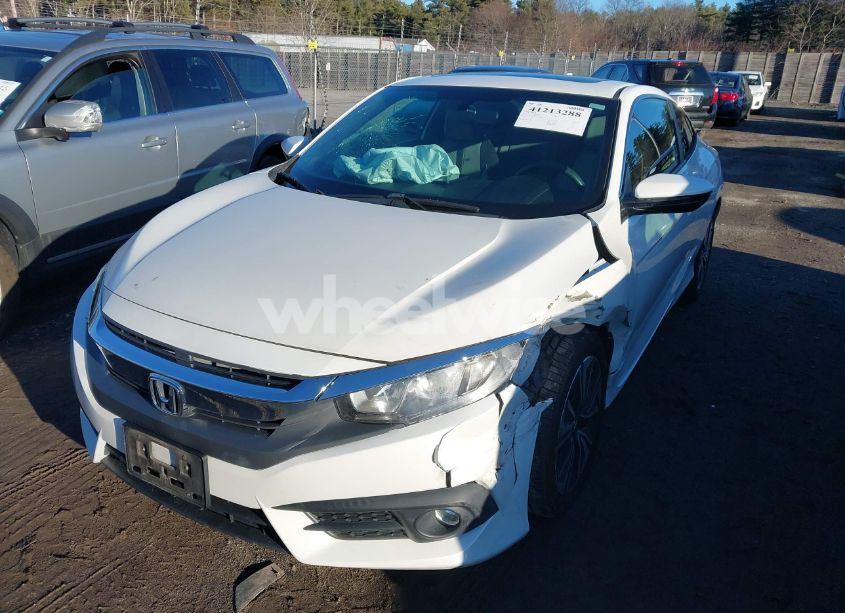 Photo 2 of 2017 Honda Civic EX-T (VIN 2HGFC3B3XHH355101)