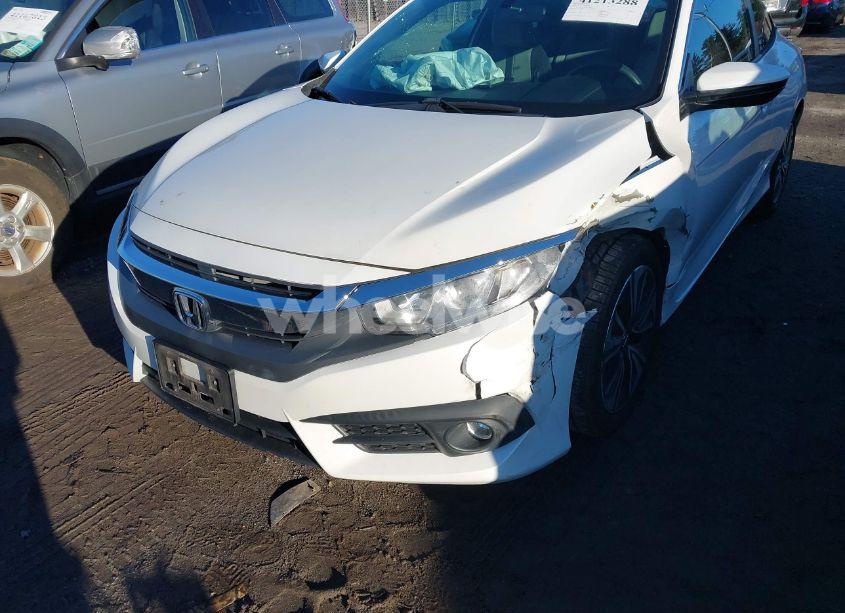 Photo 6 of 2017 Honda Civic EX-T (VIN 2HGFC3B3XHH355101)
