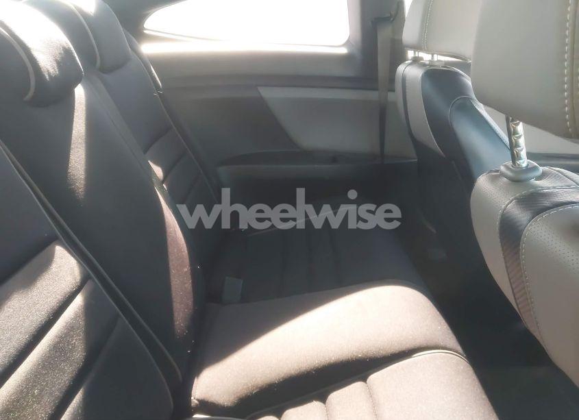 Photo 8 of 2016 Honda Civic EX-L (VIN 2HGFC3B71GH362214)