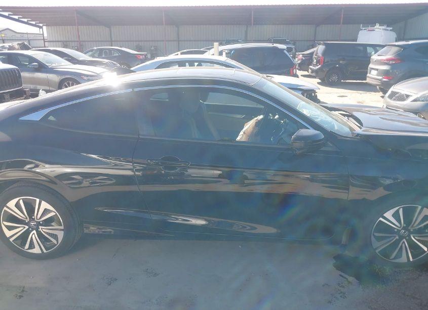 Photo 13 of 2017 Honda Civic EX-L (VIN 2HGFC3B71HH351697)