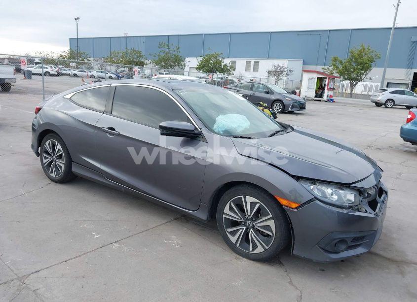 2017 Honda Civic EX-L (VIN 2HGFC3B71HH358343) main photo