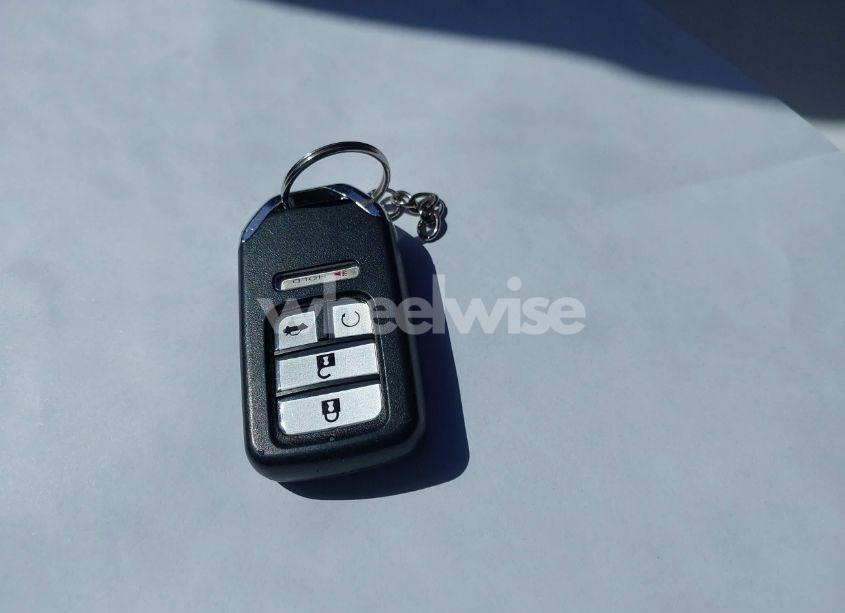 Photo 11 of 2017 Honda Civic EX-L (VIN 2HGFC3B71HH358343)