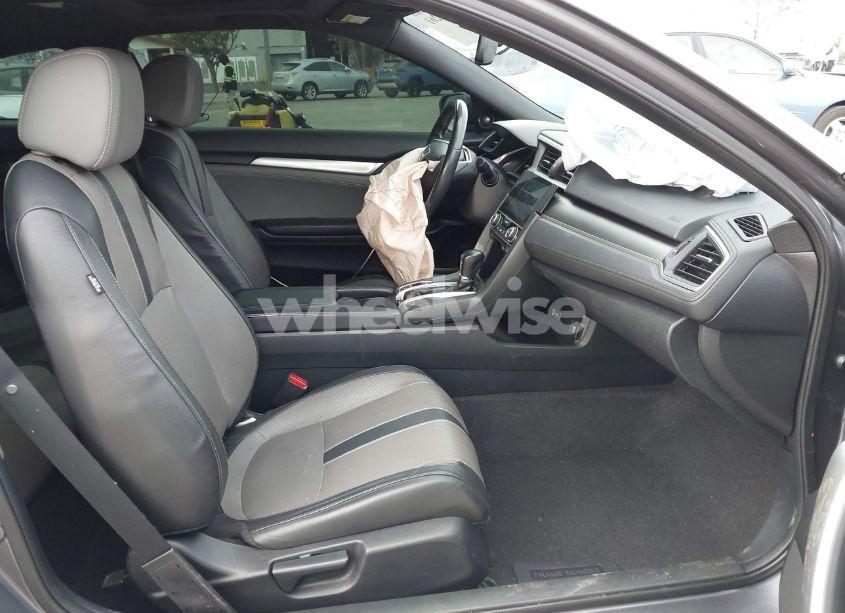 Photo 5 of 2017 Honda Civic EX-L (VIN 2HGFC3B71HH358343)