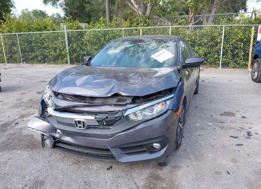 Photo 12 of 2018 Honda Civic EX-L (VIN 2HGFC3B72JH353433)