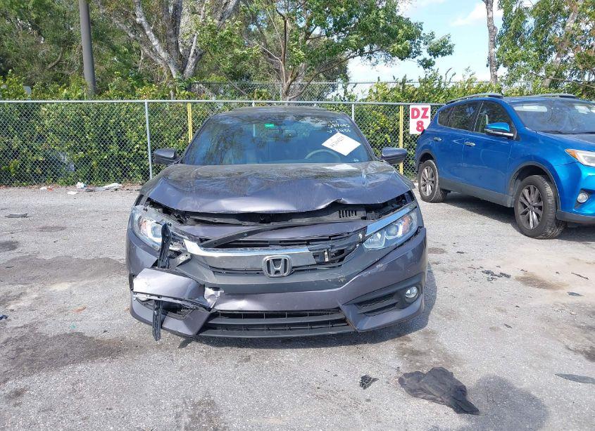 Photo 13 of 2018 Honda Civic EX-L (VIN 2HGFC3B72JH353433)