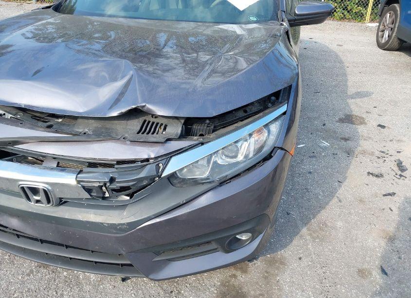 Photo 6 of 2018 Honda Civic EX-L (VIN 2HGFC3B72JH353433)