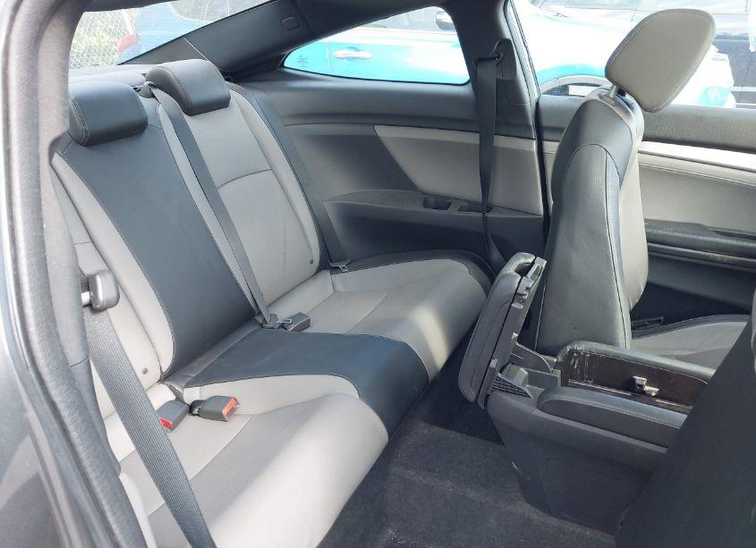 Photo 8 of 2018 Honda Civic EX-L (VIN 2HGFC3B72JH353433)