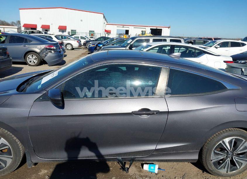 Photo 15 of 2018 Honda Civic EX-L (VIN 2HGFC3B72JH355439)