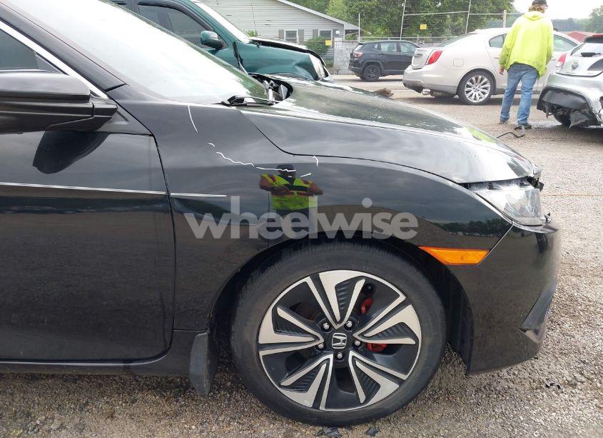 Photo 18 of 2016 Honda Civic EX-L (VIN 2HGFC3B74GH358402)