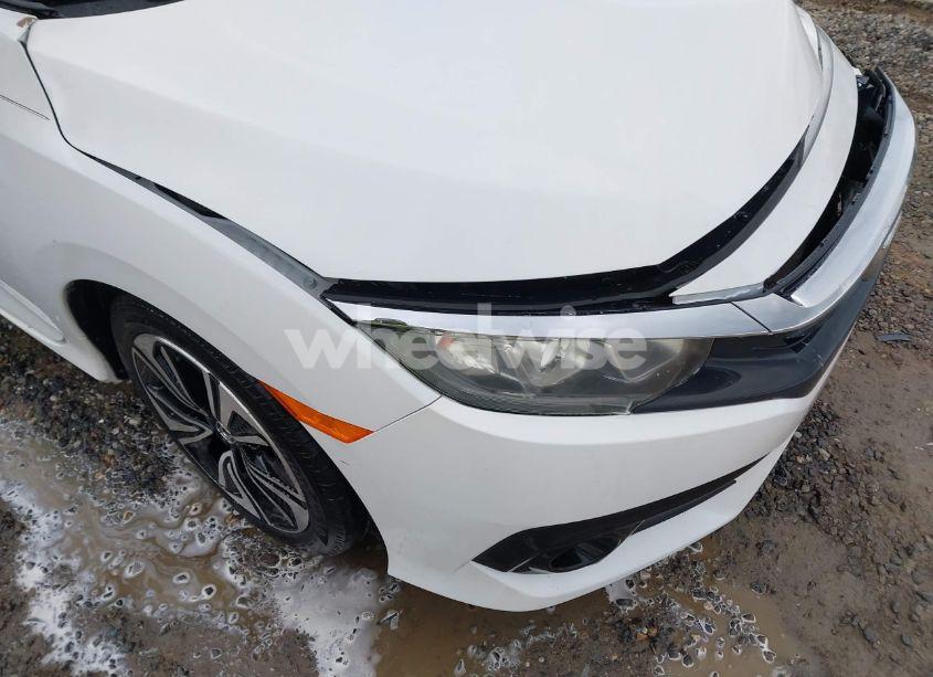 Photo 17 of 2018 Honda Civic EX-L (VIN 2HGFC3B76JH352964)