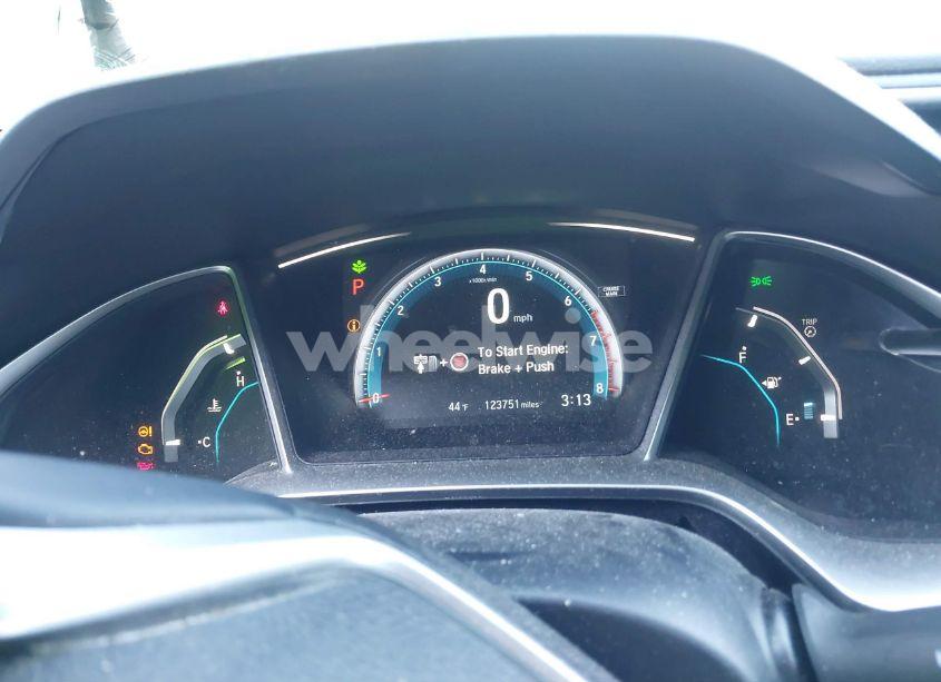 Photo 7 of 2018 Honda Civic EX-L (VIN 2HGFC3B76JH352964)