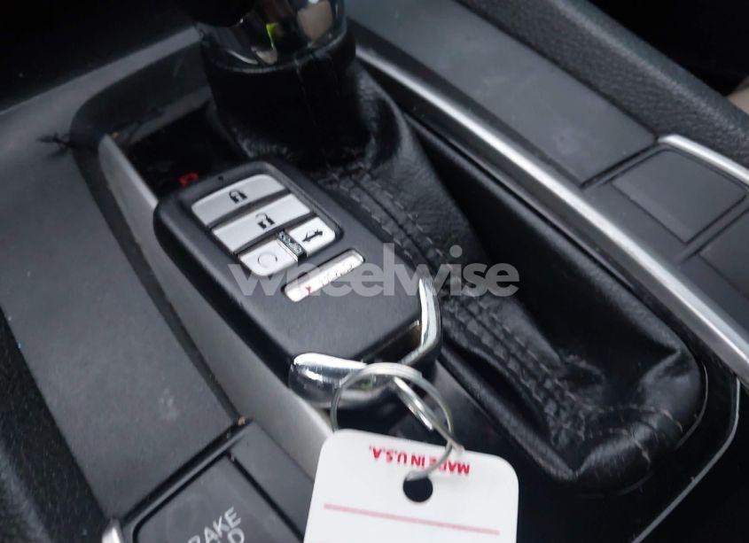 Photo 11 of 2016 Honda Civic EX-L (VIN 2HGFC3B78GH355616)