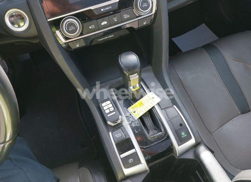 Photo 11 of 2016 Honda Civic EX-L (VIN 2HGFC3B78GH361688)
