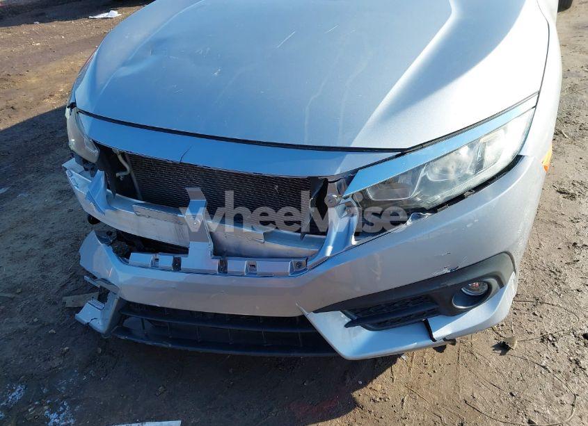 Photo 12 of 2018 Honda Civic EX-L (VIN 2HGFC3B79JH357124)