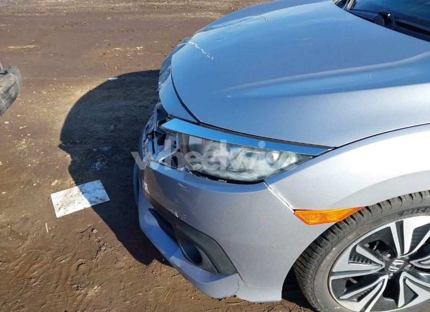 Photo 22 of 2018 Honda Civic EX-L (VIN 2HGFC3B79JH357124)